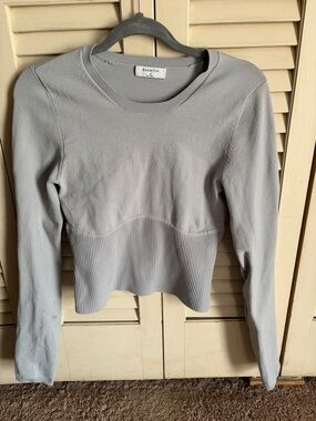 Aritzia Babaton Light Gray Ribbed-Waist Long Sleeve Top